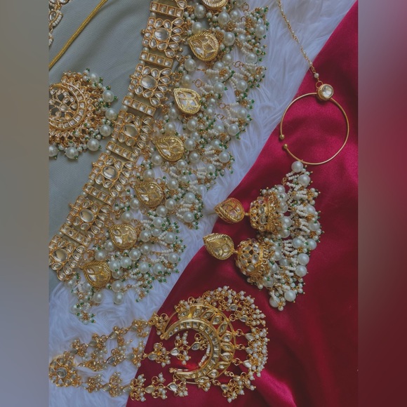 Indian/Pakistani Bridal Necklace Set - Picture 8 of 9